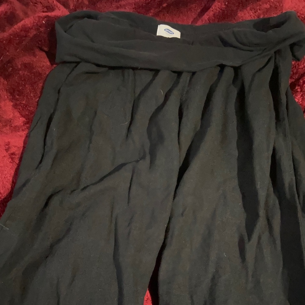 Black trousers